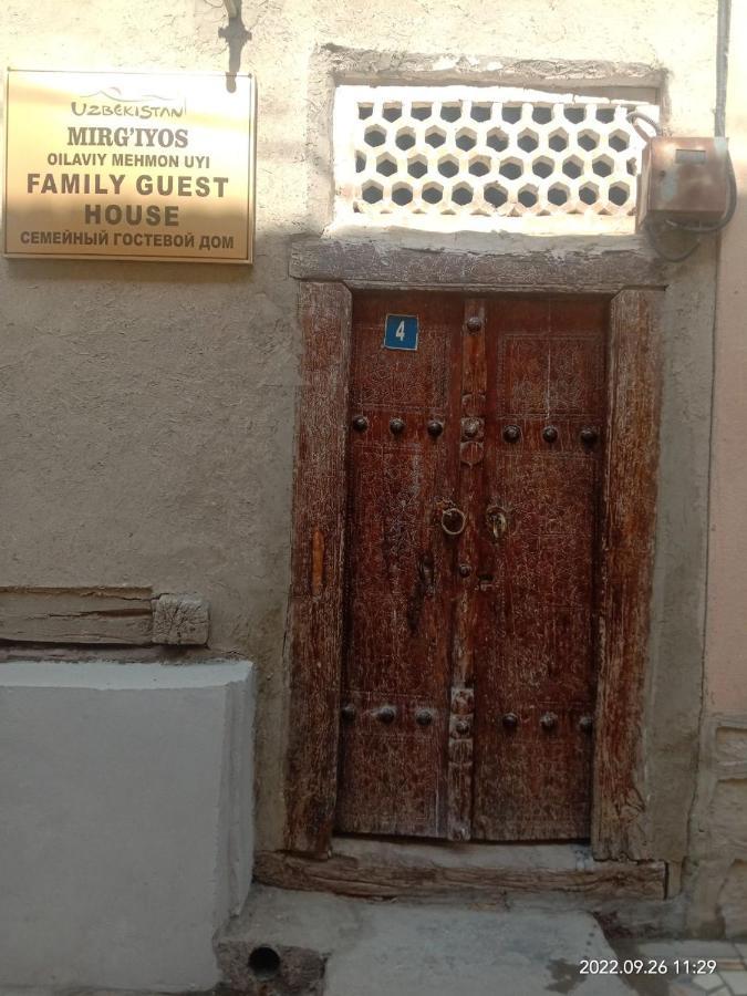 In Center Of Bukhara Family Guest House Mirg'Iyos Buitenkant foto