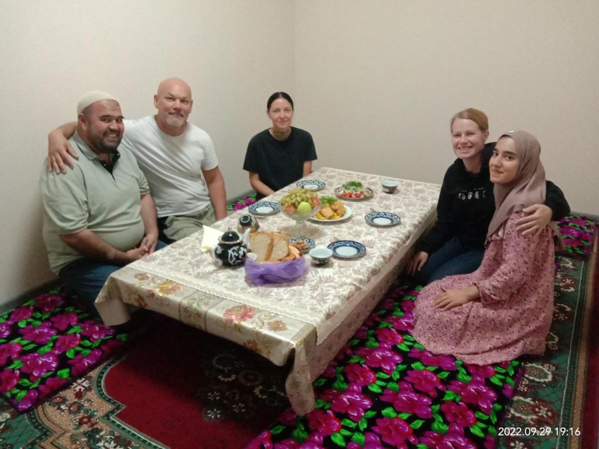In Center Of Bukhara Family Guest House Mirg'Iyos Buitenkant foto
