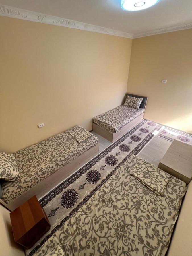 In Center Of Bukhara Family Guest House Mirg'Iyos Buitenkant foto